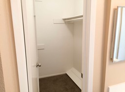 Sloangate-Mstr Closet